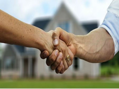 ರಿಯಲ್ ಎಸ್ಟೇಟ್ ಡೀಲರ್ಸ್ 