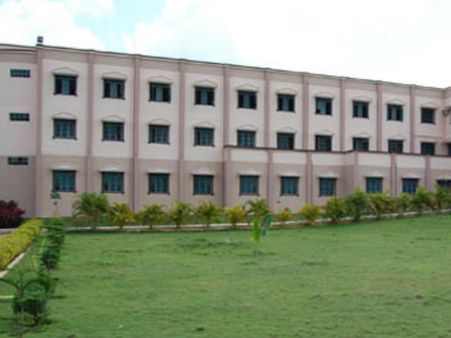 இந்தியாவில் இப்படிப்பை வழங்கும் சில கல்வி நிறுவனங்கள்: