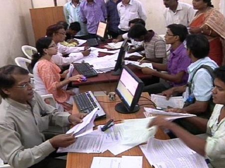 203 பேர் இடங்களைத் தேர்வு செய்யவில்லை