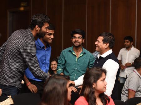 ஆண்டுதோறும் சந்திப்பு