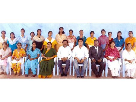 அலுவலகத்துக்கு வரலாம்...