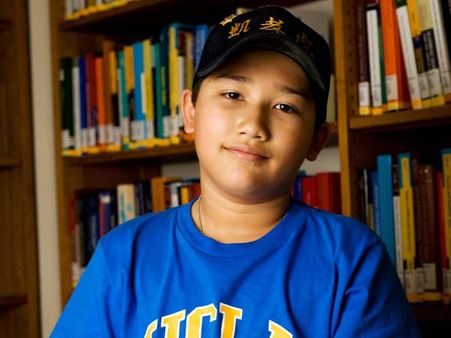 11 வயதில் டிகிரி