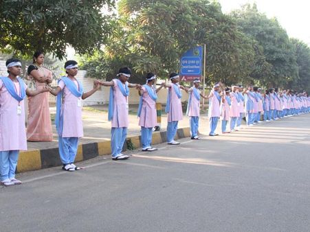 துபாய் சாதனை முறியடிப்பு