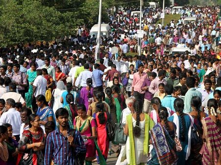 83 லட்சம் பேர் காத்திருப்பு