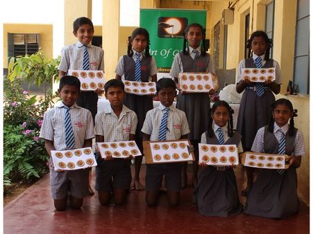 மாணவர்கள்