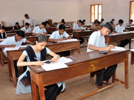 பிளஸ்டூ மதிப்பெண் அடிப்படையில் 