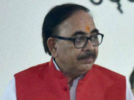 இணை அமைச்சர் 