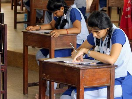 40 மாணவர்கள் 