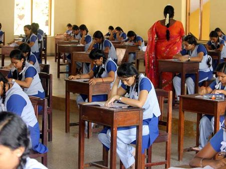 உயர்கல்வி மற்றும் வேலைவாய்ப்பு 