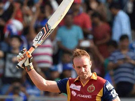 மீண்டும் களம் இறங்கினார் 