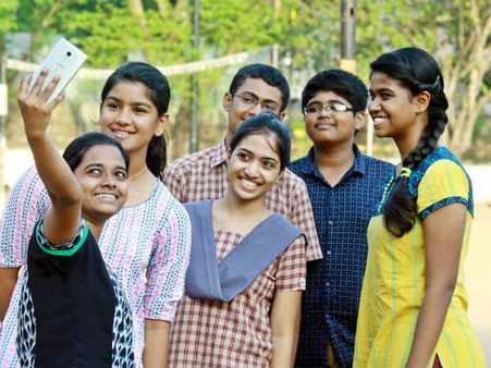 மும்மொழிப்பாடத் திட்டம் 