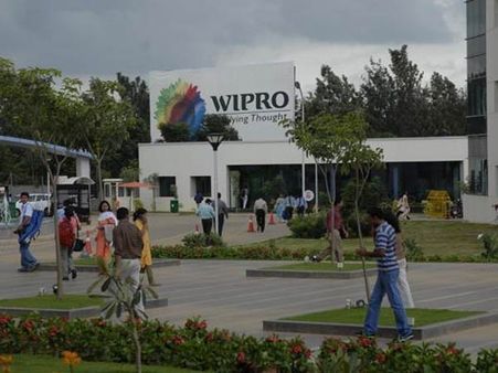 ஐ.டி ஊழியர்களுக்கு பாதிப்பு 