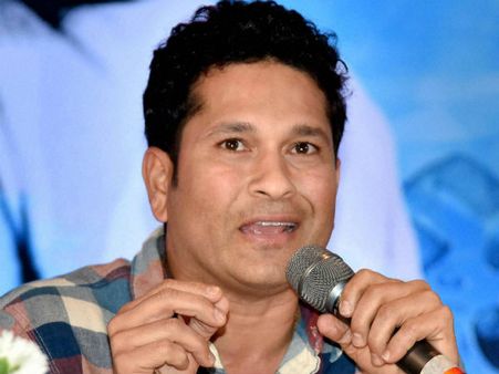  சச்சினின் மகள், மகன் 