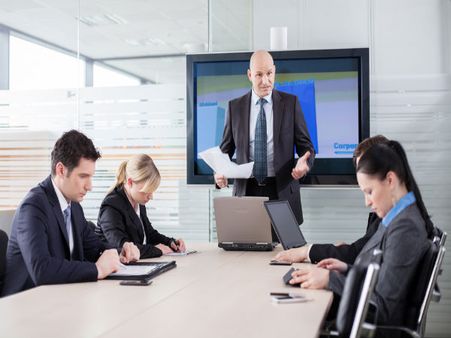 சீனியர்களுக்கு உரிய மரியாதை கொடுத்து பின்ப்பற்றவும்: