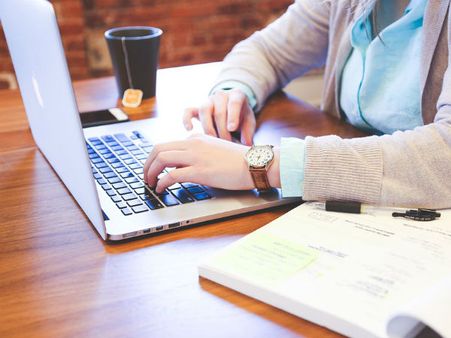 மடிக்கணினியை ஒழுங்கு படுத்தி வைத்தல்: 