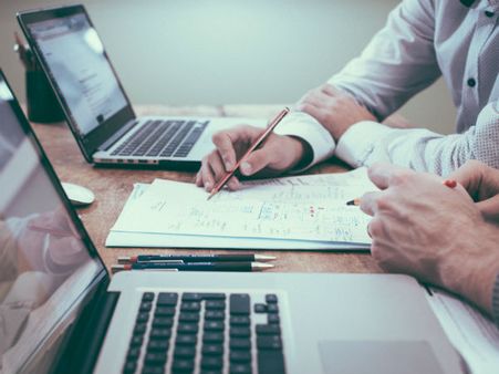 உங்க வேலைதான் உங்க வாழ்க்கையா ? 