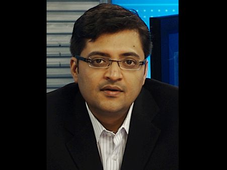 டியூ மற்றும் ஆக்ஸ்போர்டு பல்கலைக்கழகத்தில் பட்டம் பெற்றார்: