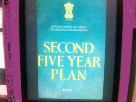 10. இரண்டாம் ஐந்தாண்டு திட்டத்தின் அரசு  வெற்றி எது?