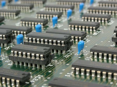 7. செமிகண்டக்டர் (ஐ.ஸி)