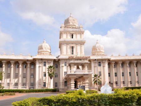 9. தஞ்சை தமிழ்பல்கலைக்கழகம் தோற்றுவிக்கப்பட்ட ஆண்டு?