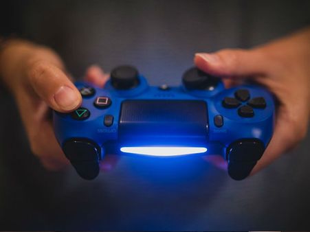 4. செயலி வடிவமைப்பு மற்றும் உருவாக்கம்: