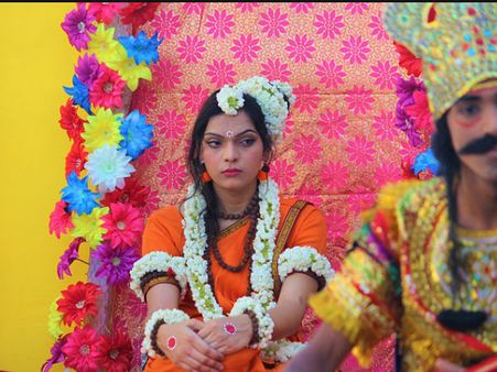 கேள்வி 5: ராமன் தன்னுடைய முதல் தீபாவளியை எங்கு  கொண்டாடினார்?