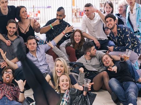 அலுவலகம்னா இப்படி இருக்கனும்!