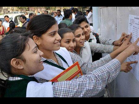 விண்ணப்பக் கட்டணம் :