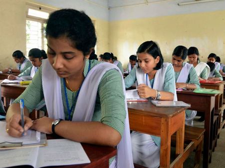 போட்டியான நுழைவுத் தேர்வுகள்