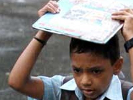 கைகளில் வளையமா?