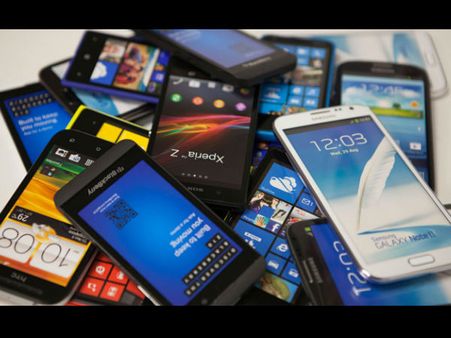 தேர்வறையில் பெற்றோர்கள்