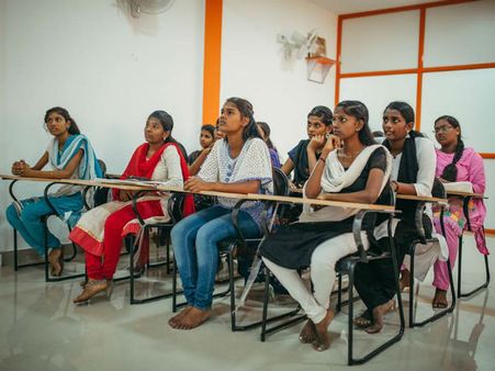 அனைத்தும் வீன்