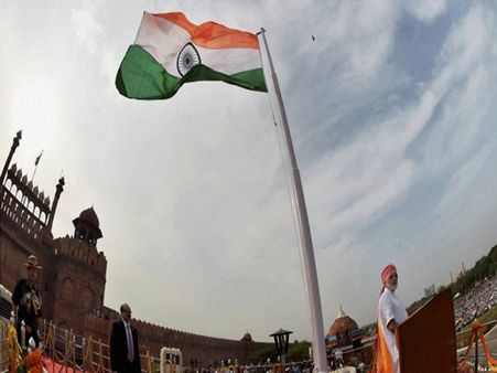 டெல்லியில் கோலாலம்