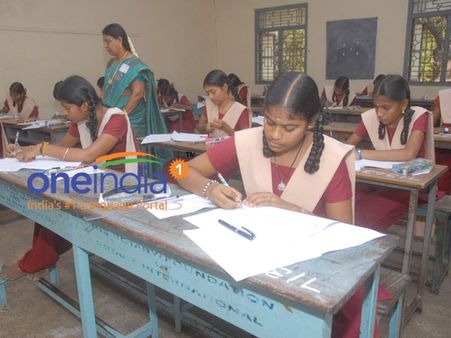 தேர்வில் பங்கேற்காத மாணவர்களுக்கு