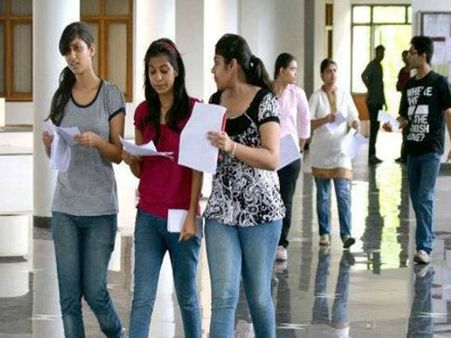 திறக்கப்பட்ட கல்லூரிகள்