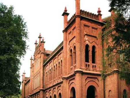 போராட்டத்தில் ஈடுபட்ட மாணவர்கள்