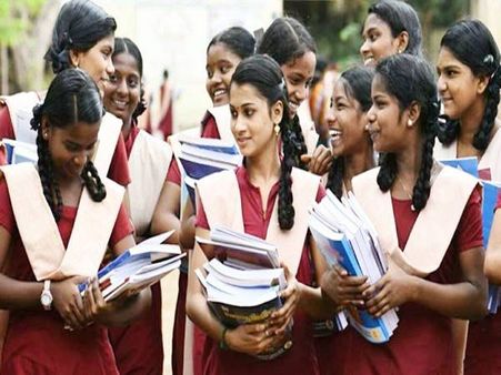 திறக்கப்பட்ட பள்ளிகள்