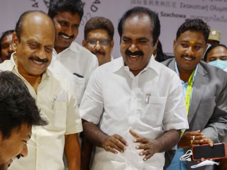 பாதுகாப்பு வளையத்தில் தமிழகம்