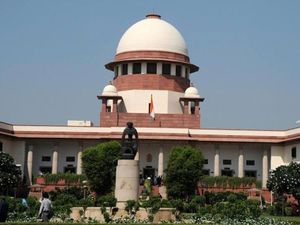 सुप्रीम कोर्ट का फैसला- अब NEET UG में शामिल हो सकेंगे 25 वर्ष से ज्यादा उम्र के उम्मीदवार