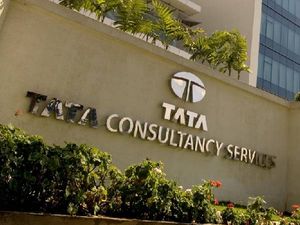 TCS: टीसीएस के 4.5 लाख कर्मचारी परमानेंट करेंगे घर से काम, बॉर्डर वर्क स्पेस मॉडल तैयार