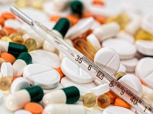 12वीं के बाद बैचलर ऑफ फार्मसी- बी फार्मा में करियर (Career in Bachelor of Pharmacy- BPharma After 12th)