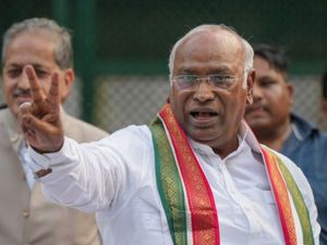 भारतीय राष्ट्रीय कांग्रेस के अध्यक्षों की सूची, देखिए आजादी से पहले से लेकर अब तक की लिस्ट