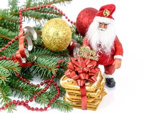 Christmas Day 2022: सीक्रेट सांता बन अपने शिक्षकों को क्रिसमस डे पर दें ये खूबसूरत बजट फ्रेंडली उपहार 
