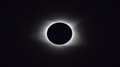 Solar Eclipse 2023: क्या है सूर्य ग्रहण? आस्था से लेकर विज्ञान तक सब कुछ है यहां..