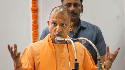 योगी सरकार ने दिए निर्देश यूपी में शिक्षकों के चयन के लिए बनेगा स्वायत्त आयोग