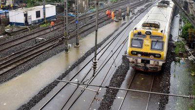 Indian Railway Recruitment 2023: Loco Pilot समेत अन्य पदों के लिए नई रिक्तियों की घोषणा; देखें डिटेल्स यहां