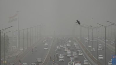Delhi Pollution School Closed: दिल्ली में सांस लेना मुश्किल! दो दिन के लिए बंद रहेंगे स्कूल- सीएम केजरीवाल 