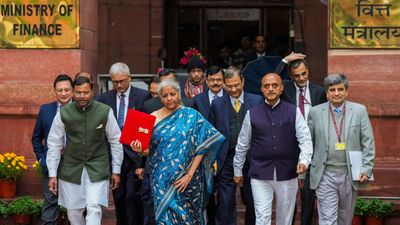 Budget Highlights 2024 Hindi: अंतरिम बजट 2024 हुआ पेश, जानें किस मंत्रायल को मिले कितने करोड़