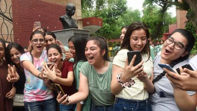 WBCHSE HS Result 2024: पश्चिम बंगाल 12वीं रिजल्ट पास प्रतिशत क्या है? चेक करें ग्रेडिंग सिस्टम