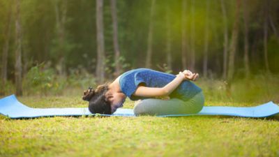 Debate on Yoga Day 2024: योग दिवस पर कैसे करें वाद-विवाद? यहां देखें पक्ष- विपक्ष में तर्क